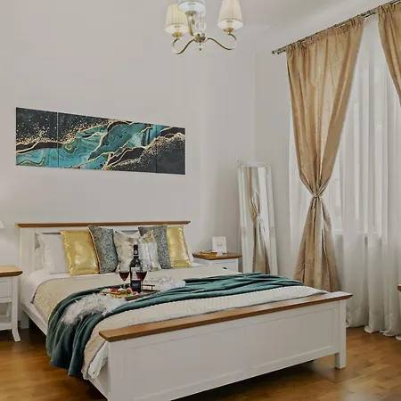 Sweet Luxury Three City Center Universitate Βουκουρέστι