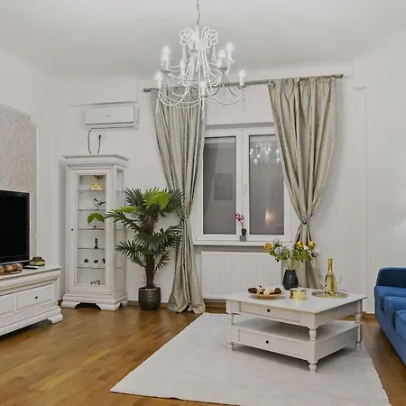 Sweet Luxury Three City Center Universitate Bucureşti