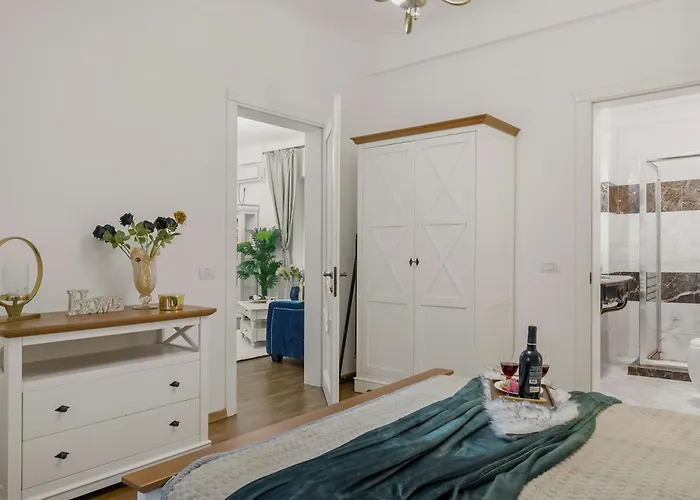 Sweet Luxury Three City Center Universitate