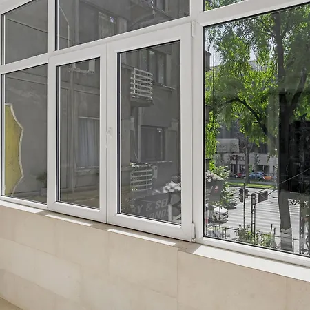 Sweet Luxury Three City Center Universitate