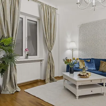 Sweet Luxury Three City Center Universitate Bucharest