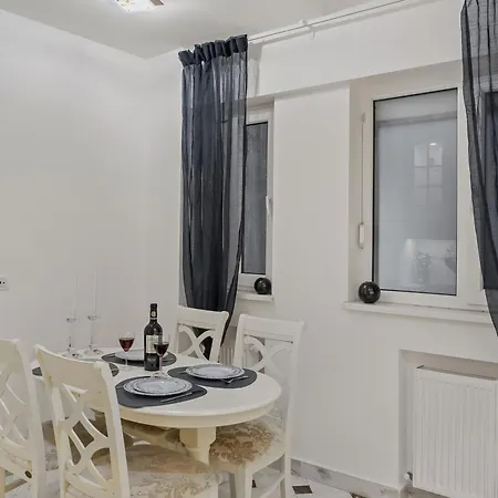 Apartamento Sweet Luxury Three City Center Universitate