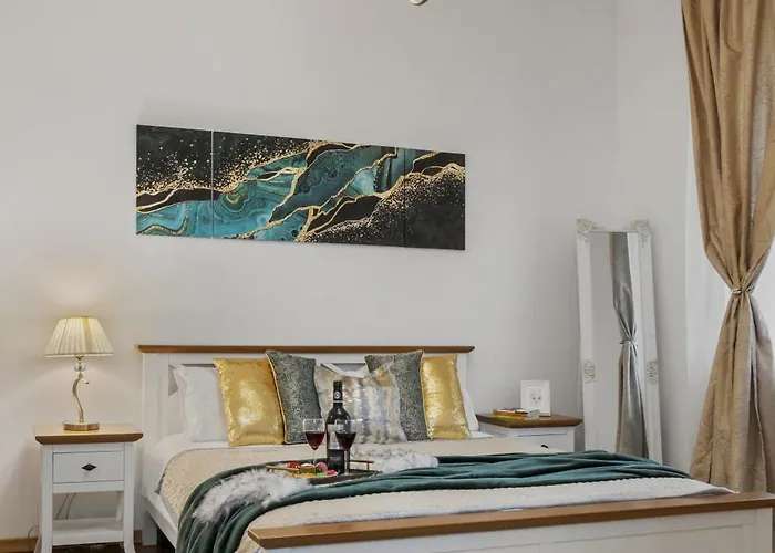 Sweet Luxury Three City Center Universitate Appartement