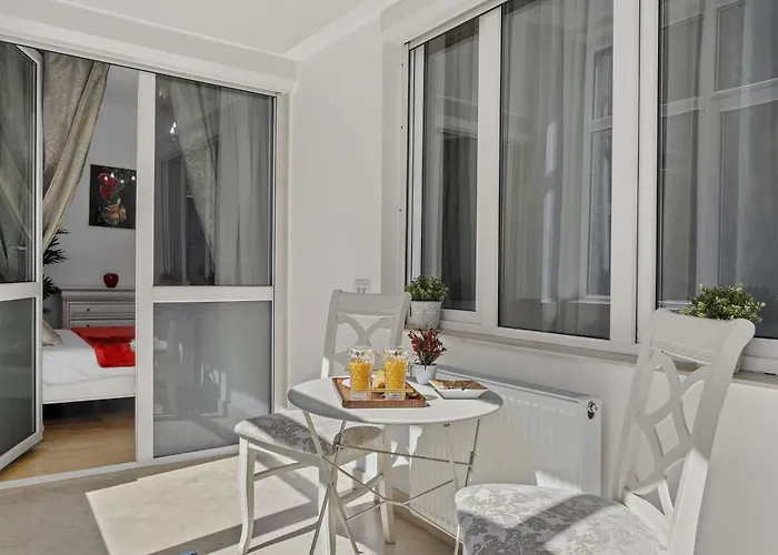 Sweet Luxury Three City Center Universitate * Bucareste