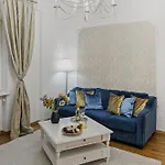 Sweet Luxury Three City Center Universitate * Bukarest