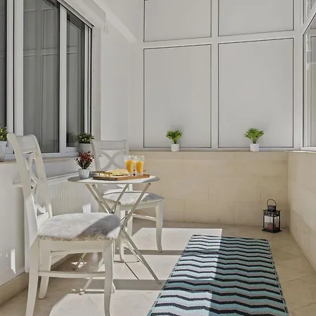 Apartament Sweet Luxury Three City Center Universitate Bucureşti